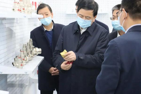浙江省委常委、組織部長黃建發(fā)調(diào)研玉環(huán)水暖閥門產(chǎn)業(yè)創(chuàng)新服務(wù)綜合體